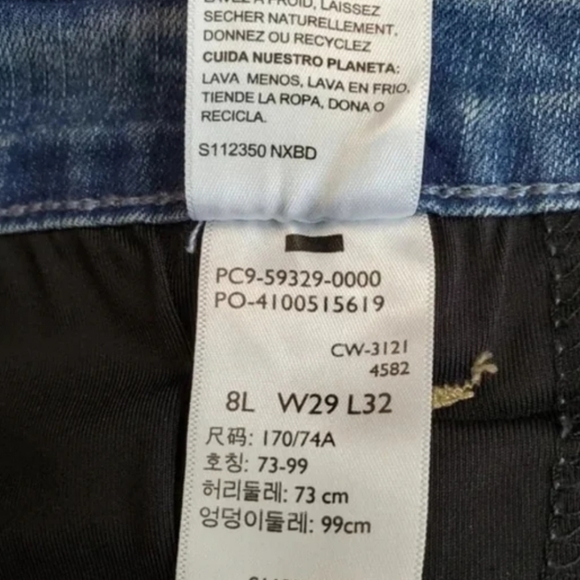 Signature Levi's Strauss totally shaping high rise skinny jeans - Picture 9 of 13